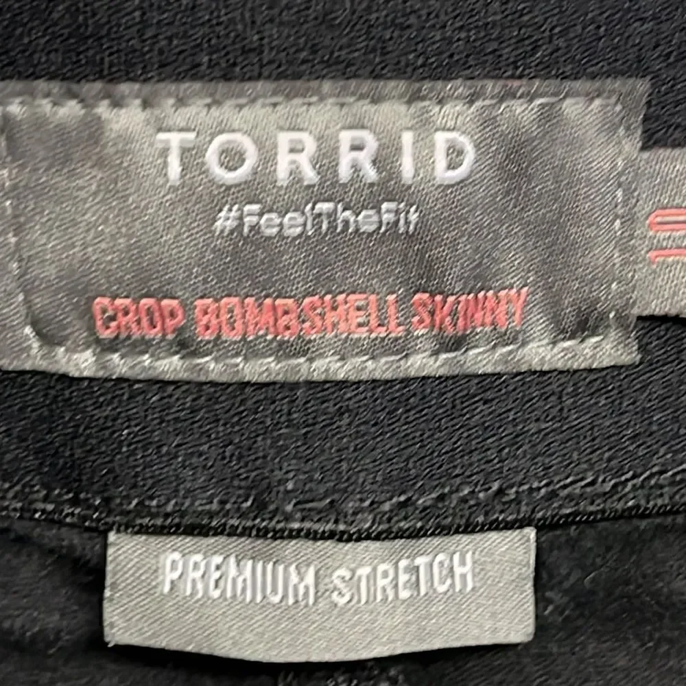 Torrid Black “Feel the Fit” Crop Bombshell Skinny Jeans- Size 10